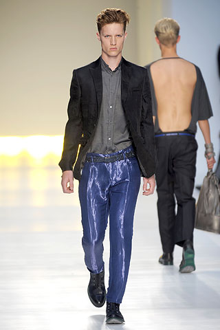 Costume National / - 2009